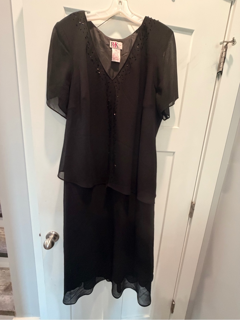 R&K Woman Black Beaded Chiffon Overlay Dress Plus Size 22W Evening